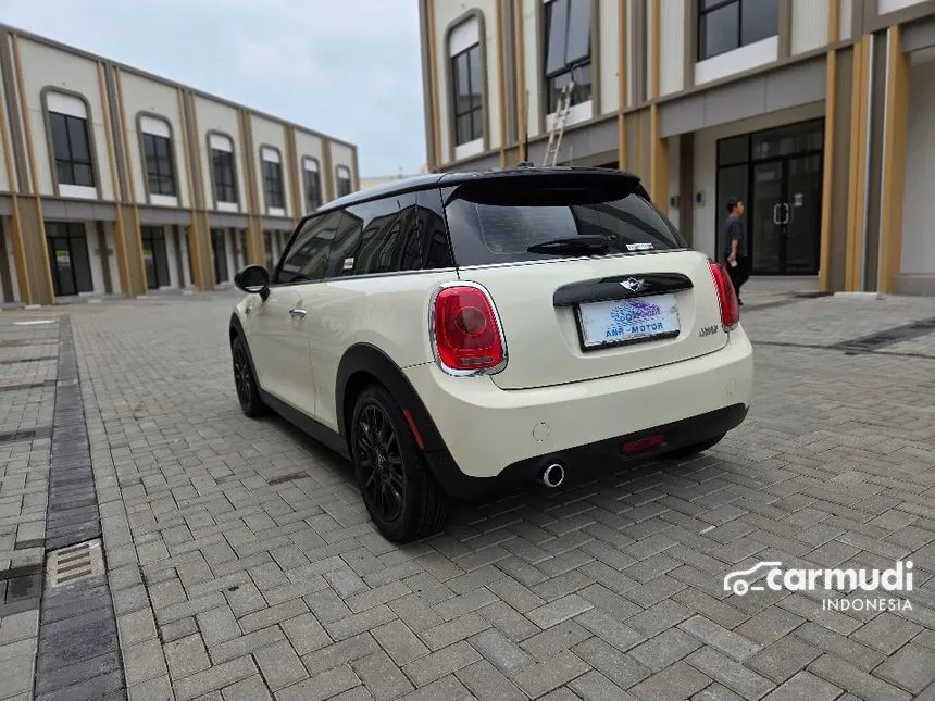 2017 MINI Cooper 3 Door Hatchback