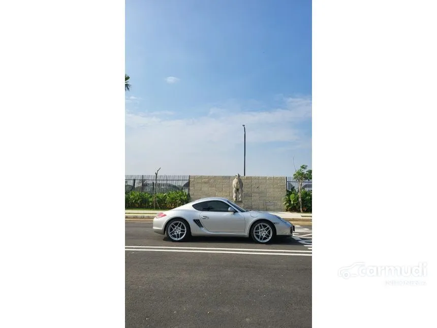 2011 Porsche Cayman Standard Coupe