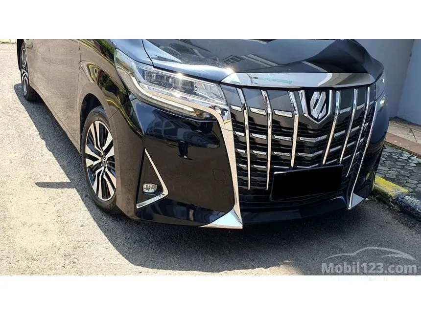 2018 Toyota Alphard G MPV