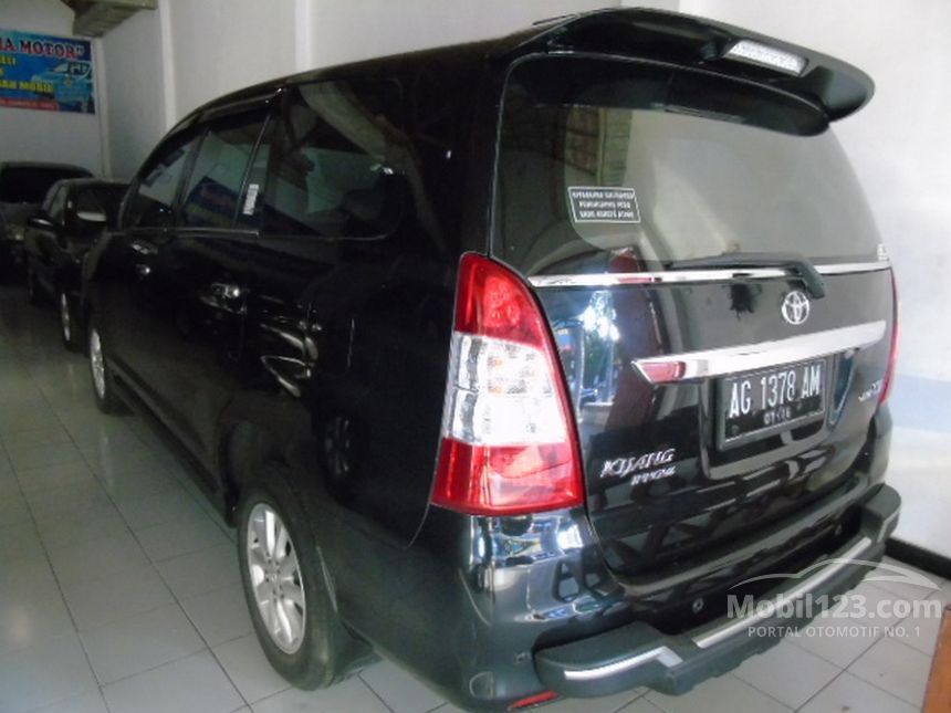 Jual Mobil Toyota Kijang Innova 2013 V 2.0 di Jawa Timur 