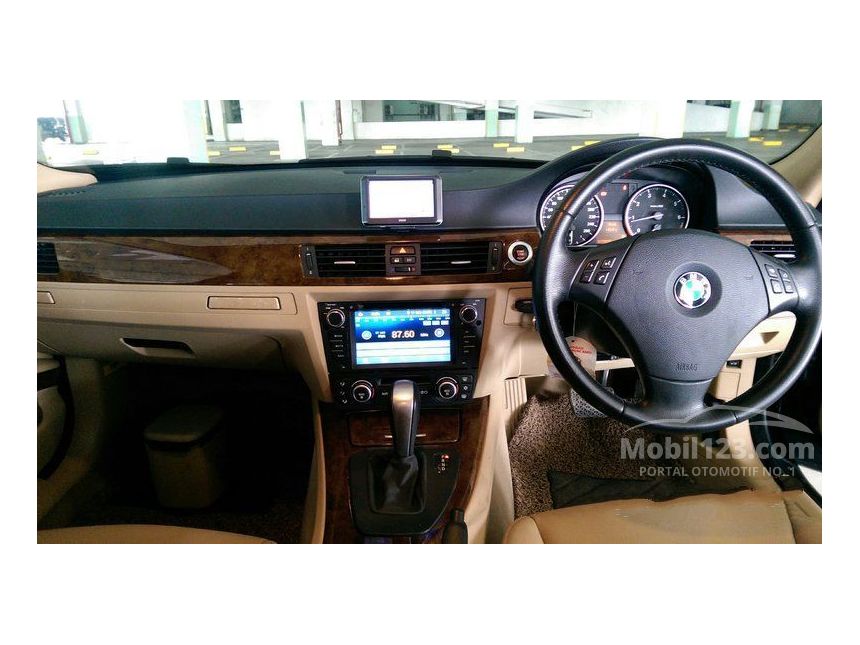 2008 BMW 320i Sedan