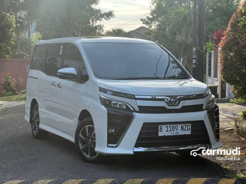 2019 Toyota Voxy MPV