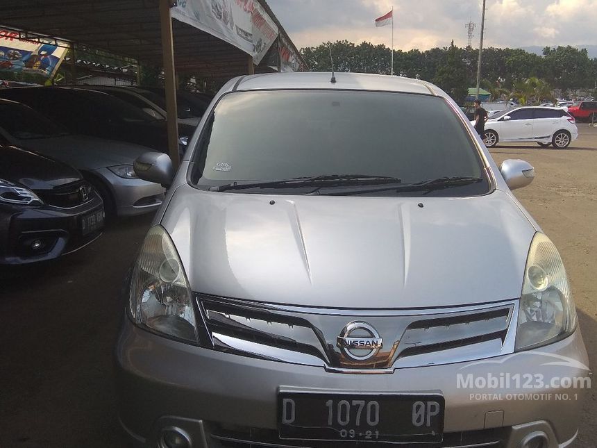 Jual Mobil Nissan Grand Livina 2011 Ultimate 1.5 di Jawa 