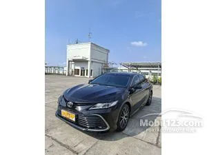 2023 Toyota Camry 2.5 V Sedan