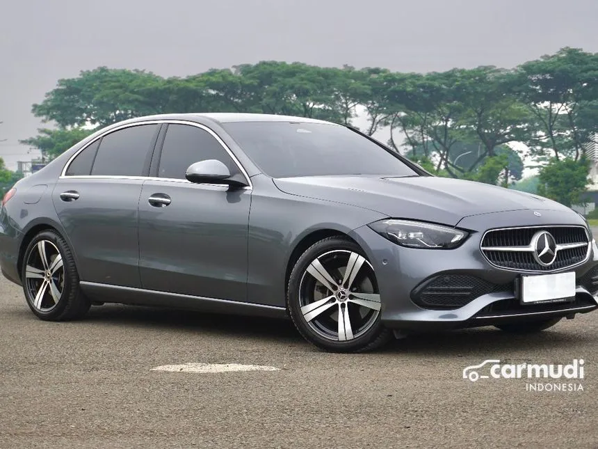 2022 Mercedes-Benz C200 Avantgarde Line Sedan