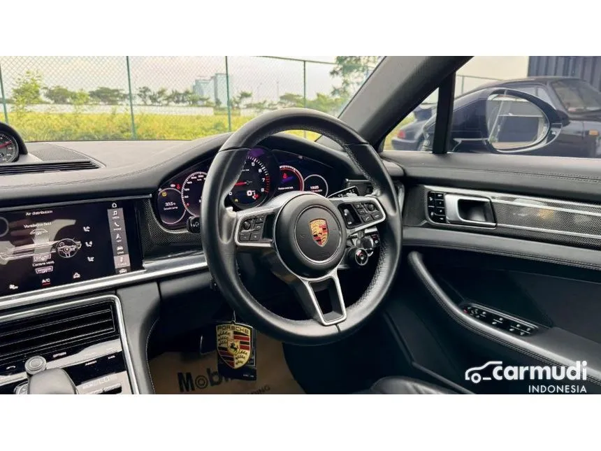 2017 Porsche Panamera 4S Hatchback