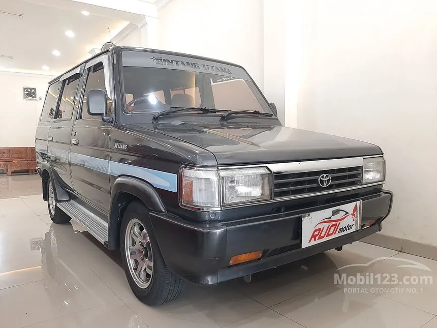 Jual Mobil Toyota Kijang 1992 1.5 di Jawa Timur Manual MPV Minivans Abu