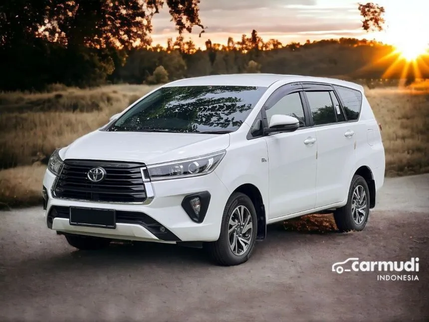 Jual Mobil Toyota Kijang Innova 2021 V 2.0 di Jawa Timur Automatic MPV Putih Rp 360.000.000