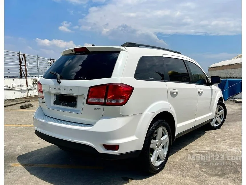 2011 Dodge Journey SXT Luxury SUV