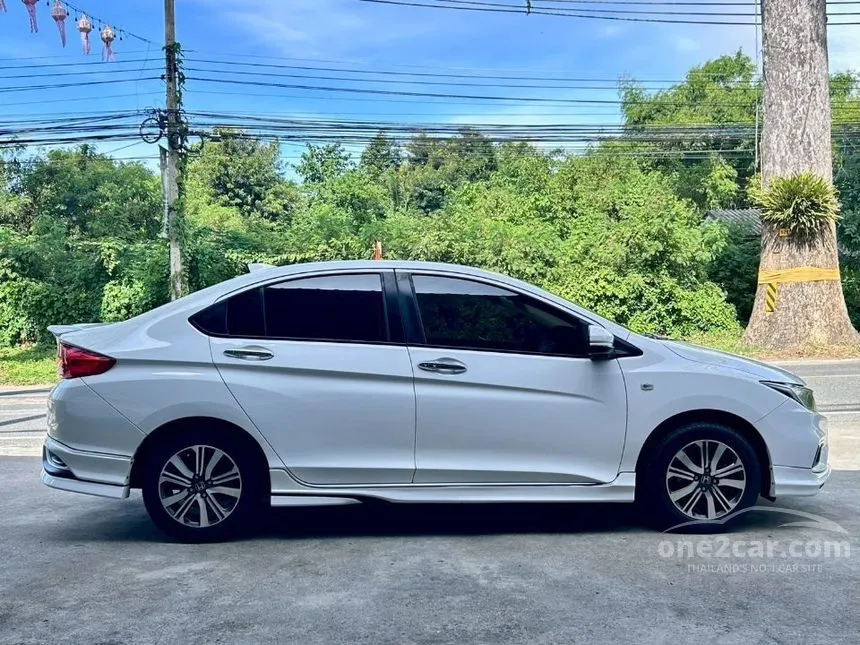 2017 Honda City V+ Sedan