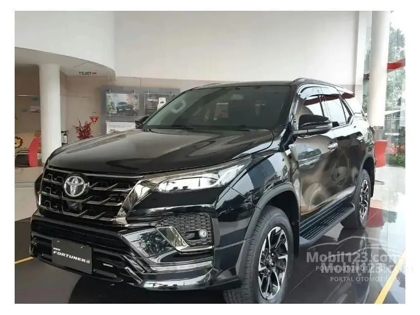 2022 Toyota Fortuner GR Sport 4X2 SUV