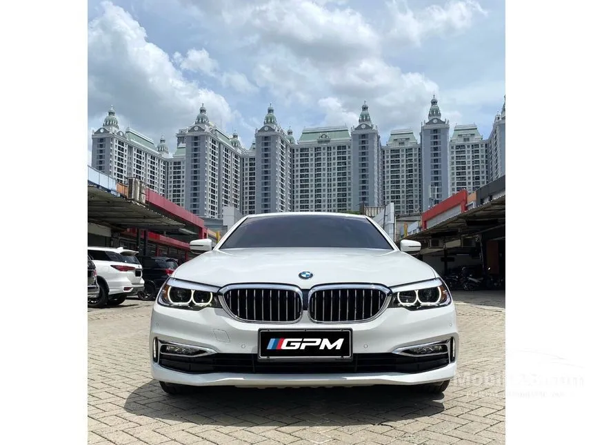 Jual Mobil BMW 520i 2018 Luxury 2.0 di DKI Jakarta Automatic Sedan Putih Rp 520.000.000