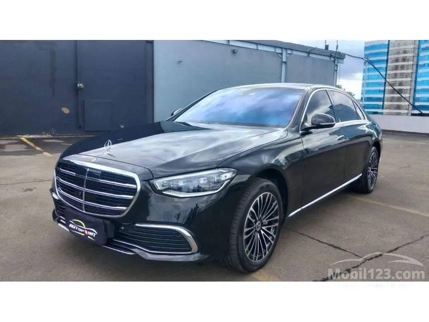 2023 Mercedes-Benz S450L Luxury 4MATIC Sedan