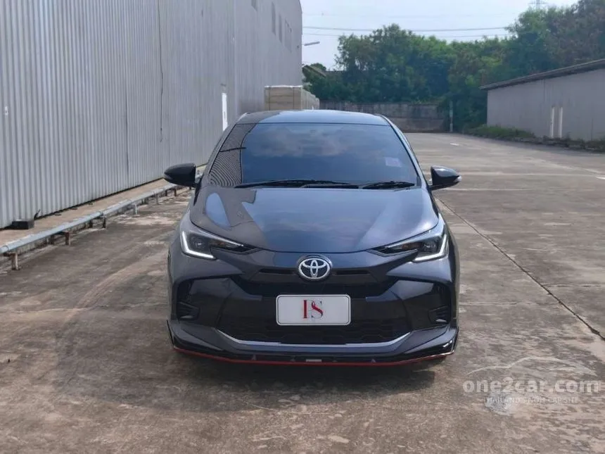 2024 Toyota YARIS Premium Hatchback