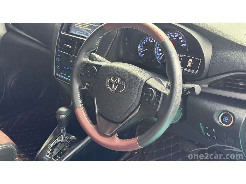 2022 Toyota YARIS Sport Premium X Urban Hatchback