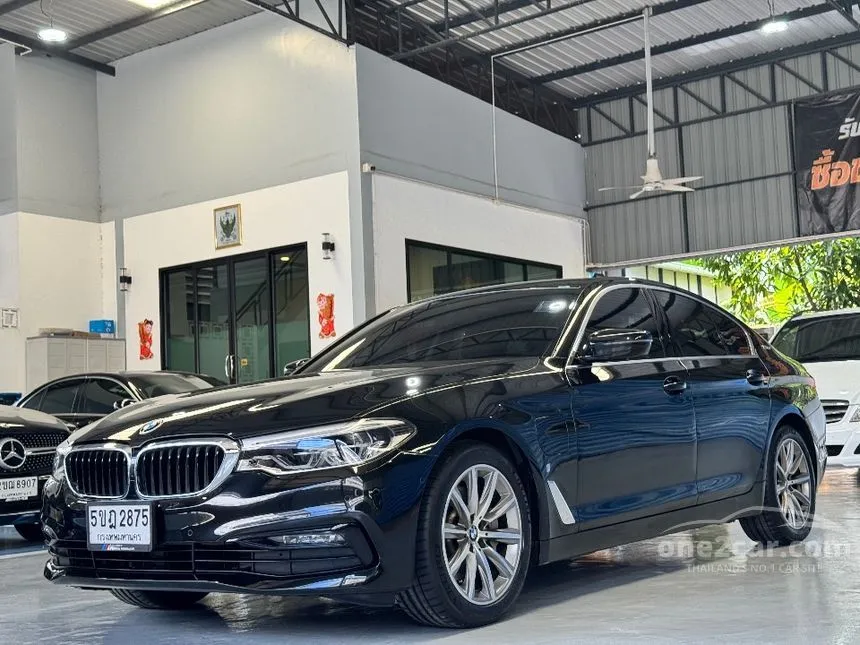 2019 BMW 530e Elite Sedan
