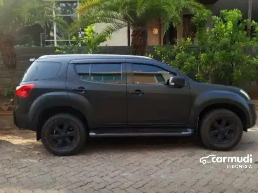 2020 Isuzu MU-X i Series SUV