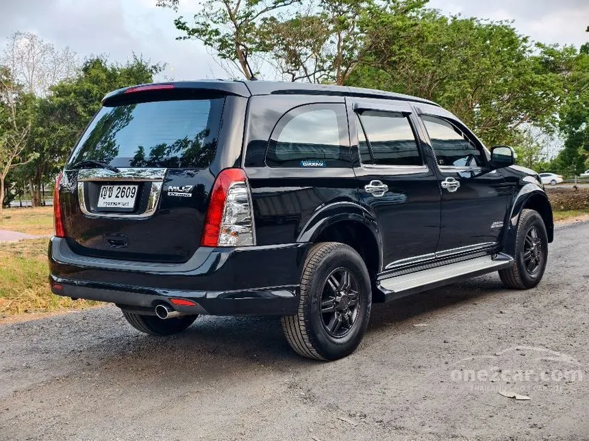 2011 Isuzu MU-7 Primo Super Titanium VGS SUV
