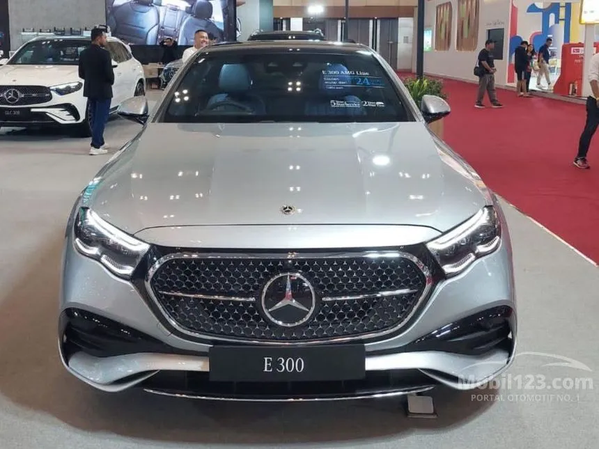 2025 Mercedes-Benz E300 AMG Line Sedan