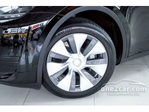 2023 TESLA Model Y Standard Range SUV
