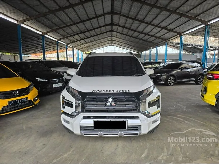 Jual Mobil Mitsubishi Xpander 2023 CROSS Premium Package 1.5 di Sumatera Utara Automatic Wagon Putih Rp 303.000.000