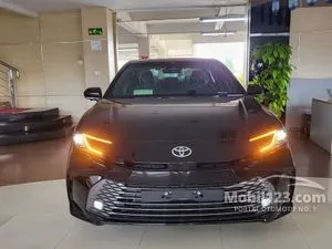 2025 Toyota Camry 2.5 Hybrid Sedan
