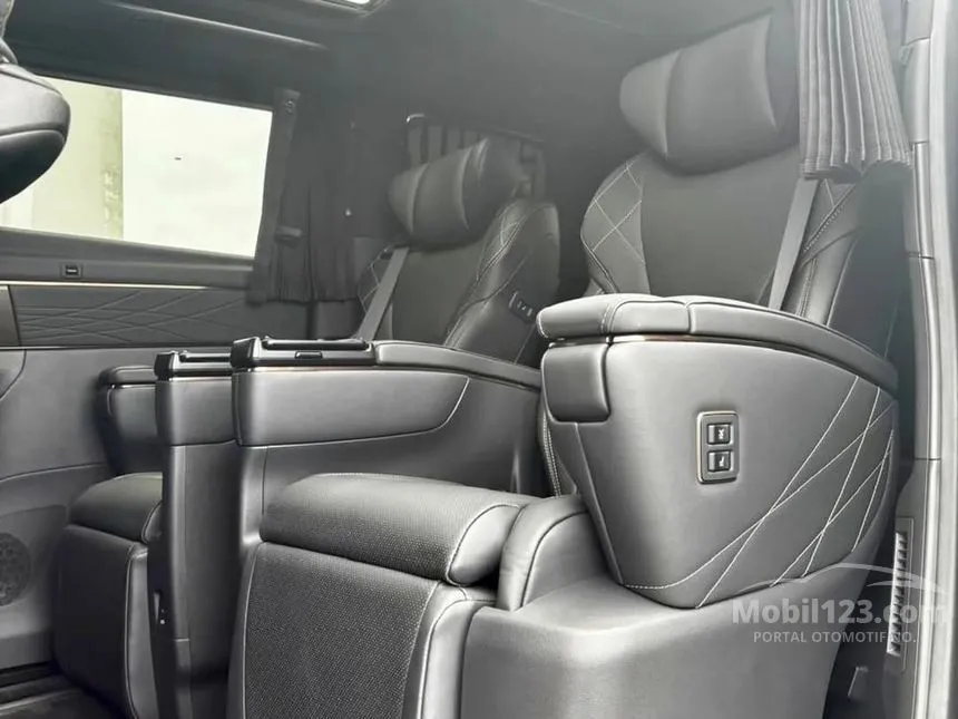 2026 Toyota Alphard HEV (Non Premium Color) MPV