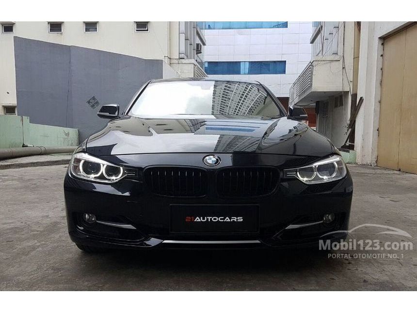 Harga Bmw 320i Sport 2013