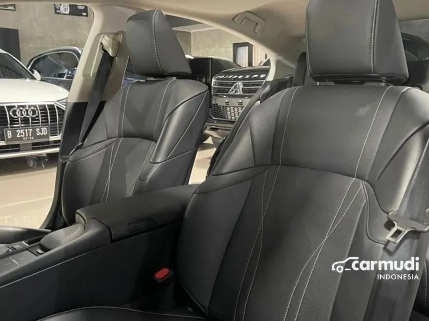 2019 Lexus ES250 Ultra Luxury Sedan