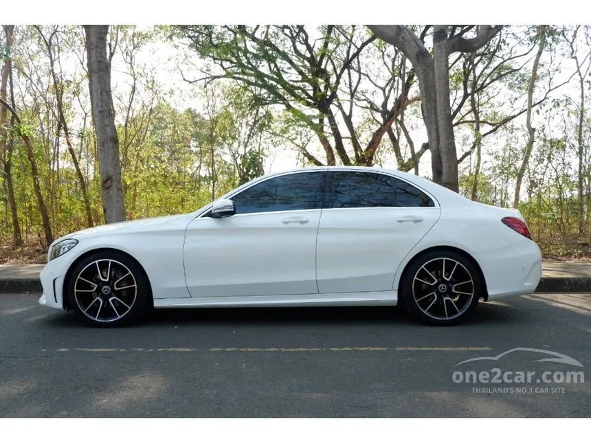 2019 Mercedes-Benz C220 d AMG Dynamic Sedan