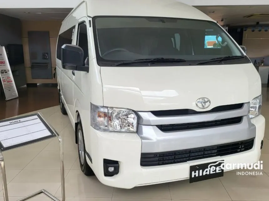 2025 Toyota Hiace Commuter Van