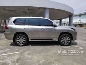 2016 Lexus LX 570 5.7 SUV