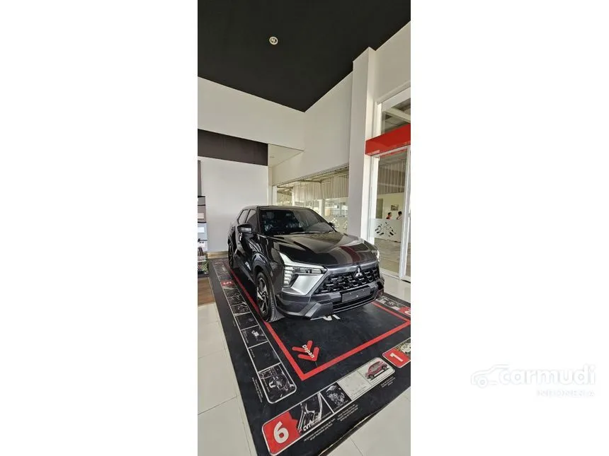 Jual Mobil Mitsubishi XFORCE 2023 Ultimate 1.5 di Banten Automatic Wagon Hitam Rp 385.000.000