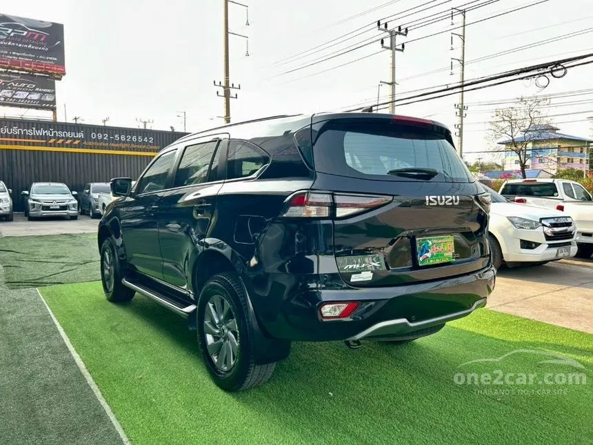 2021 Isuzu MU-X Ultimate SUV