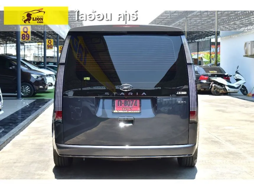 2024 Hyundai Staria Premium Van