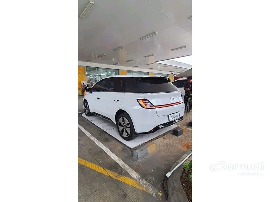 2024 Wuling Cloud EV EV Hatchback