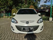 Mazda 2 R Sports A/t 2013 Dp 15jt Matic Full Ori Wrn Putih Nik 2012 Bs tt Jazz RS Yaris S E