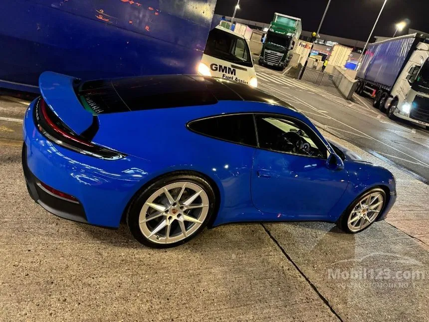 2025 Porsche 911 Carrera Coupe