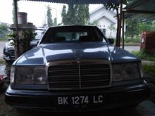 1992 Mercedes-Benz 230E 2.3 W124 Sedan