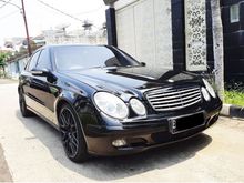 2005 Mercedes-Benz E200K 1.8 W211 Sedan Supercharged (240N.m) AMG VR19 Pakai 1Tgn Body Luar Mulus Interior Orsinil Plat Ganjil Stnk Juli 21 Siap Pakai