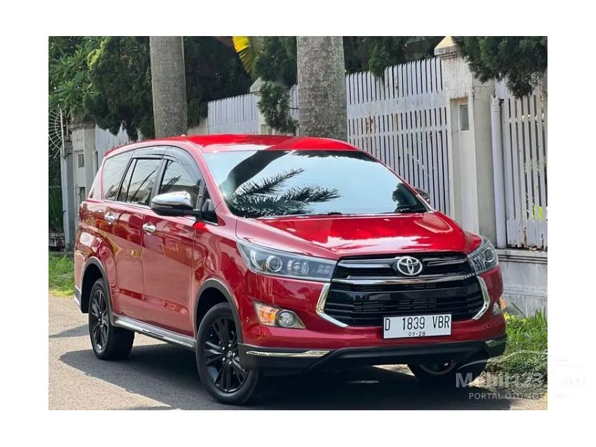 Jual Mobil Toyota Innova Venturer 2018 2.4 di Jawa Barat Automatic Wagon Merah Rp 420.000.000