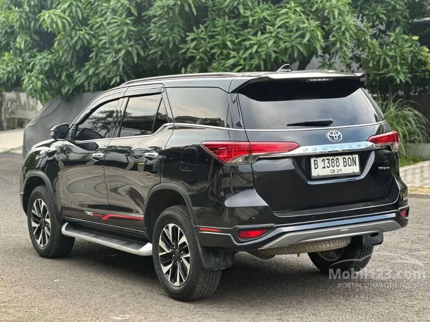 2019 Toyota Fortuner VRZ TRD 4X2 SUV