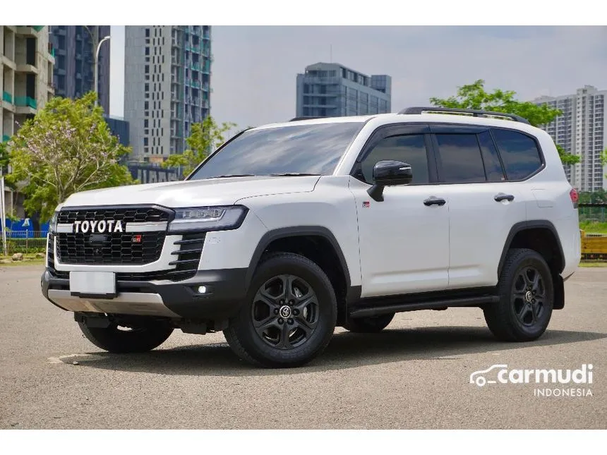 2024 Toyota Land Cruiser 300 GR-S SUV