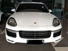2015 Porsche Cayenne 4.8 Turbo SUV