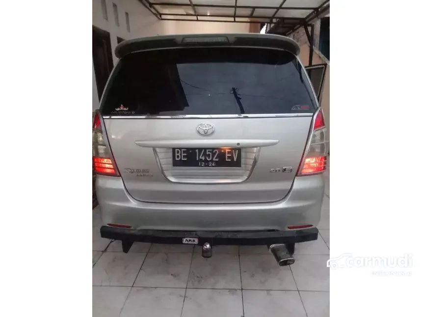 2010 Toyota Kijang Innova E MPV