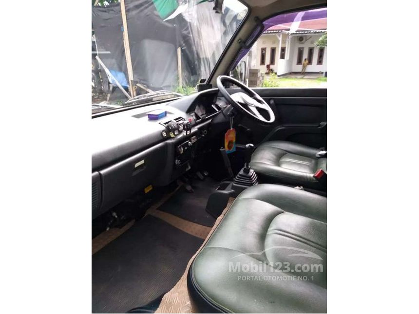 Jual Mobil  Suzuki  Carry 2004  GRV 1 5 di Jawa Timur Manual 