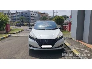 2023 Nissan Leaf (2 Tone) Hatchback