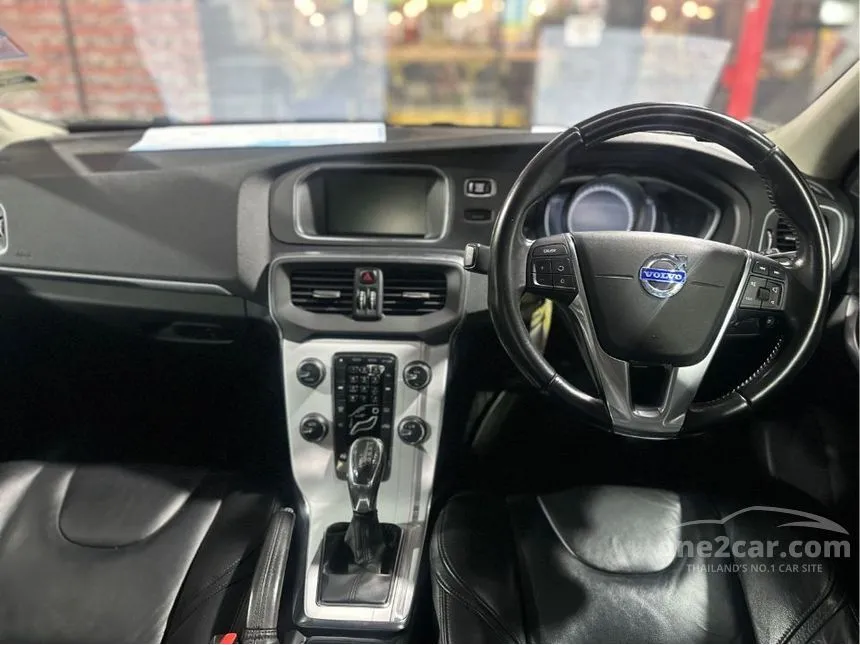 2013 Volvo V40 S Wagon