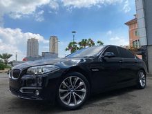 Harga Nego Banyak BMW 520i Luxury Modern Line 2017 Black On Saddle Tan Like New