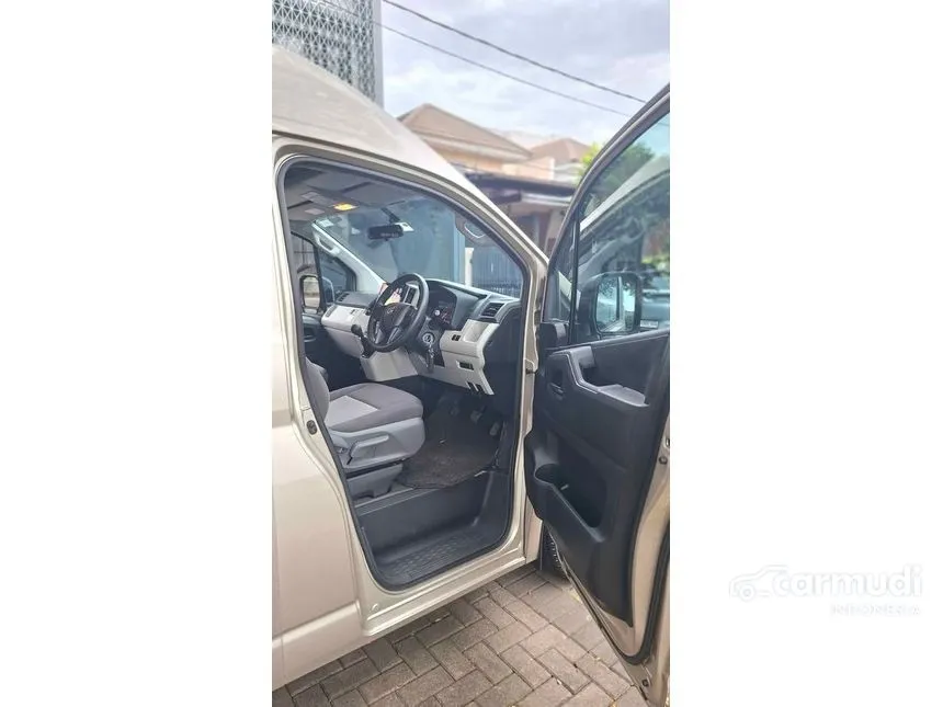 2022 Toyota Hiace Premio Van